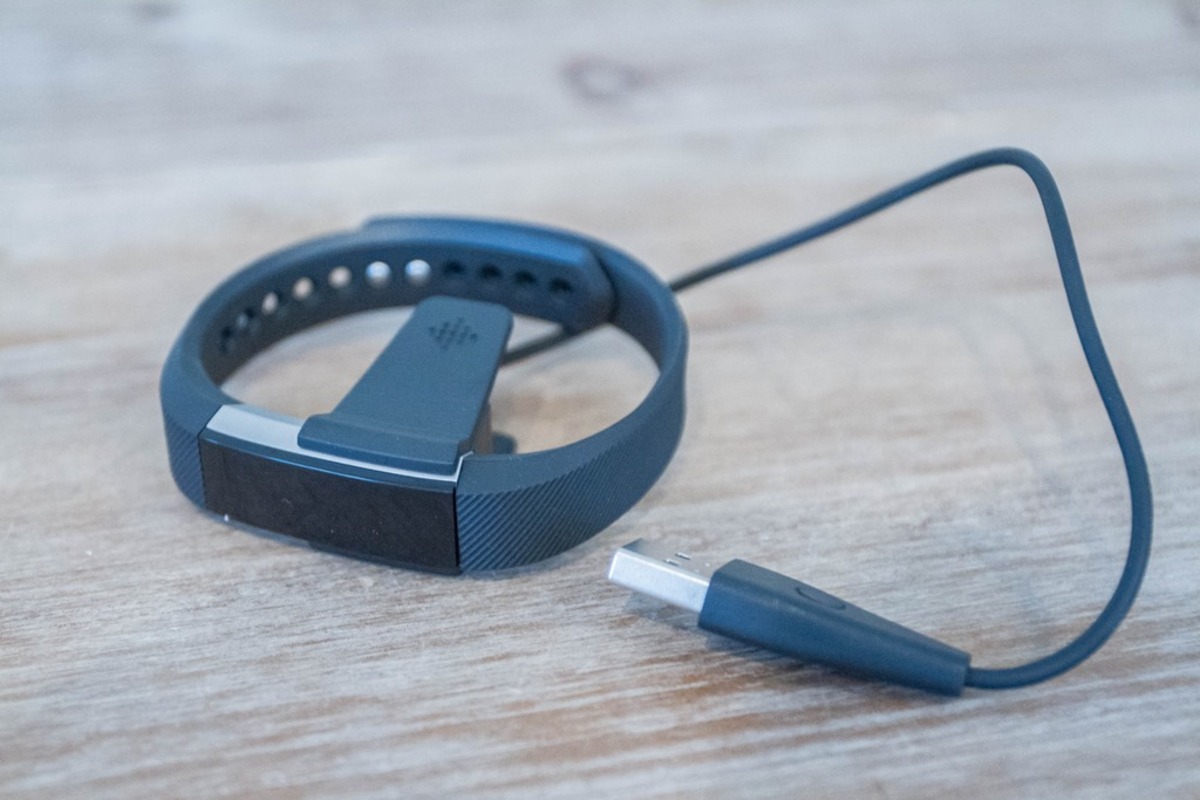 how-long-to-charge-fitbit-alta