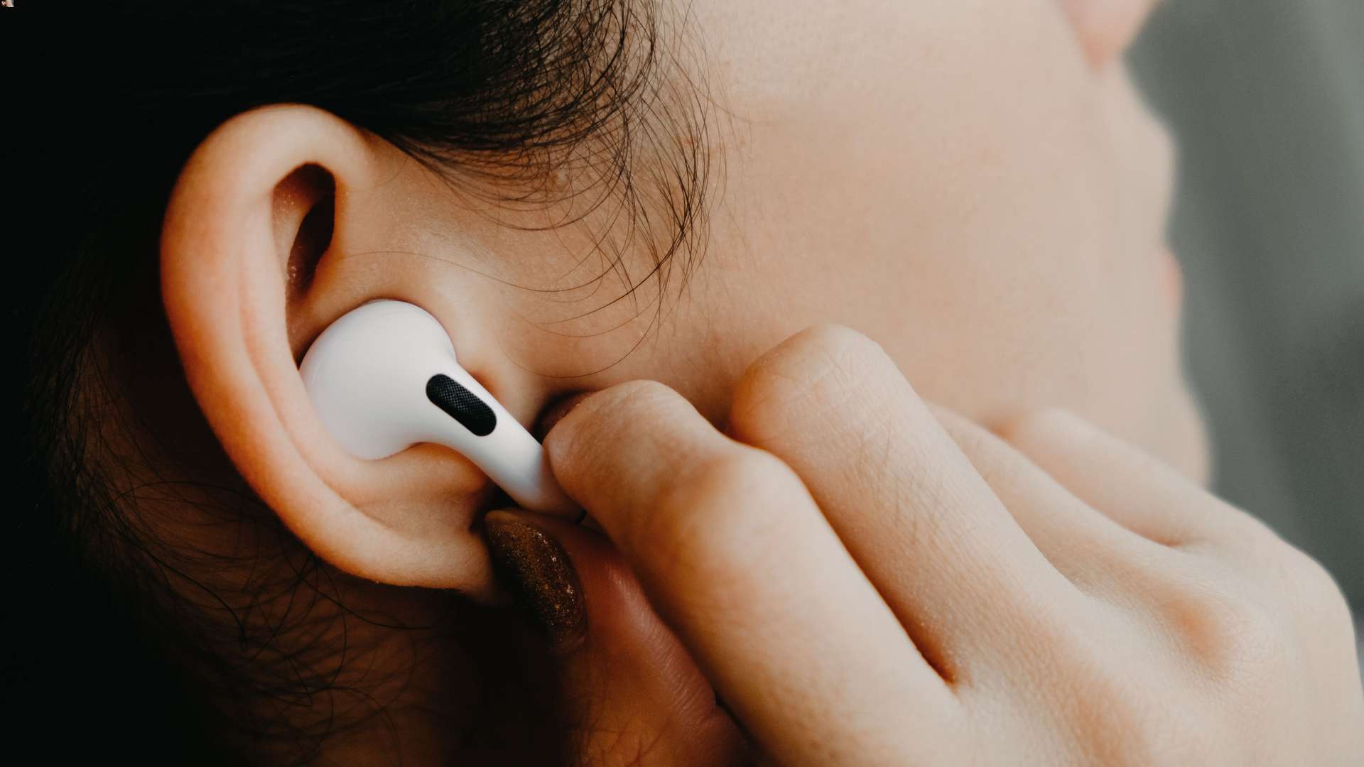 how-to-answer-a-phone-call-with-airpods-pro