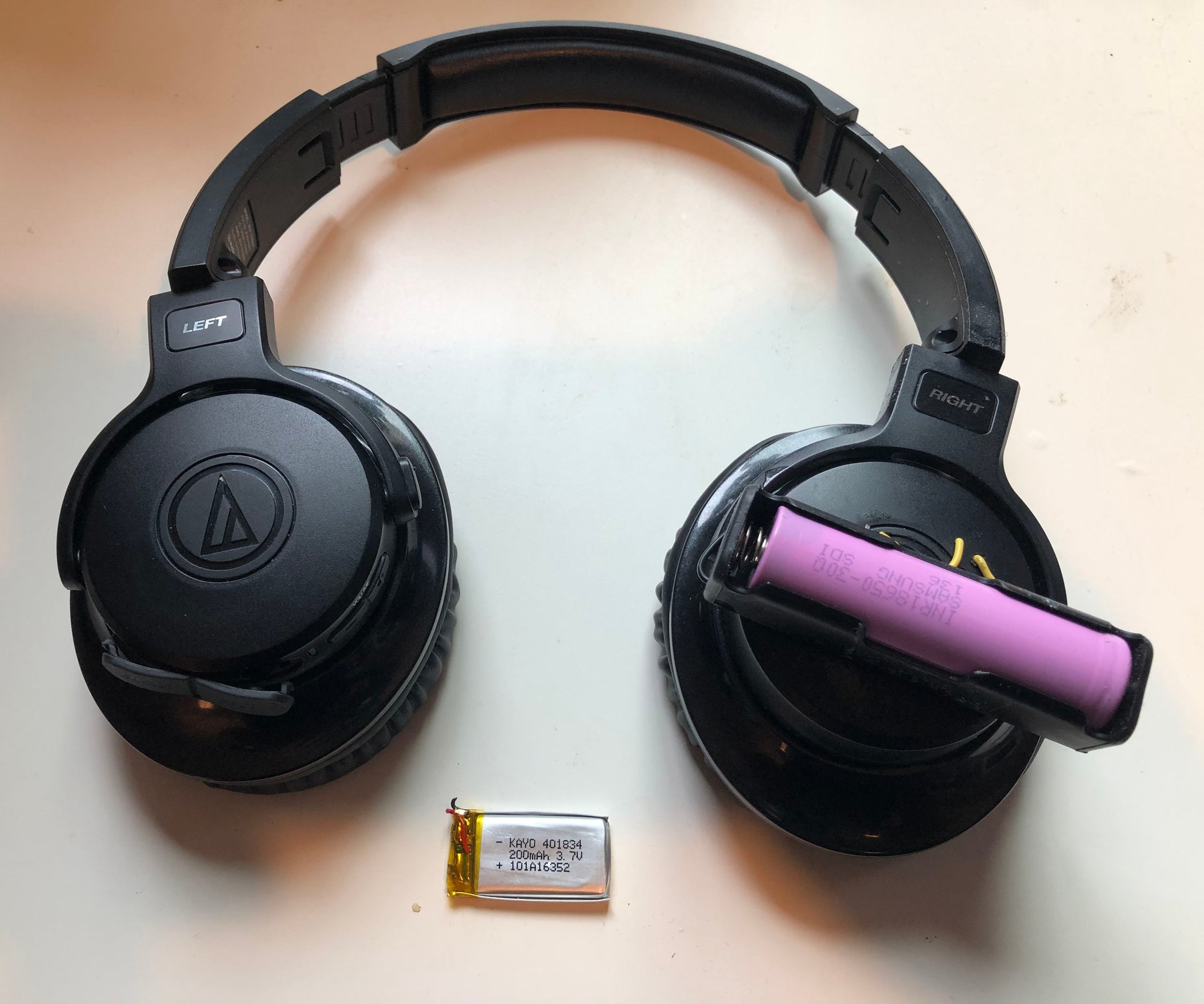 how-to-check-headset-battery