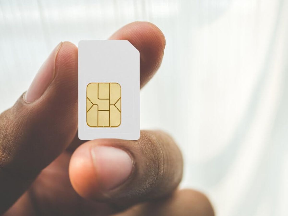 how-to-clean-a-sim-card