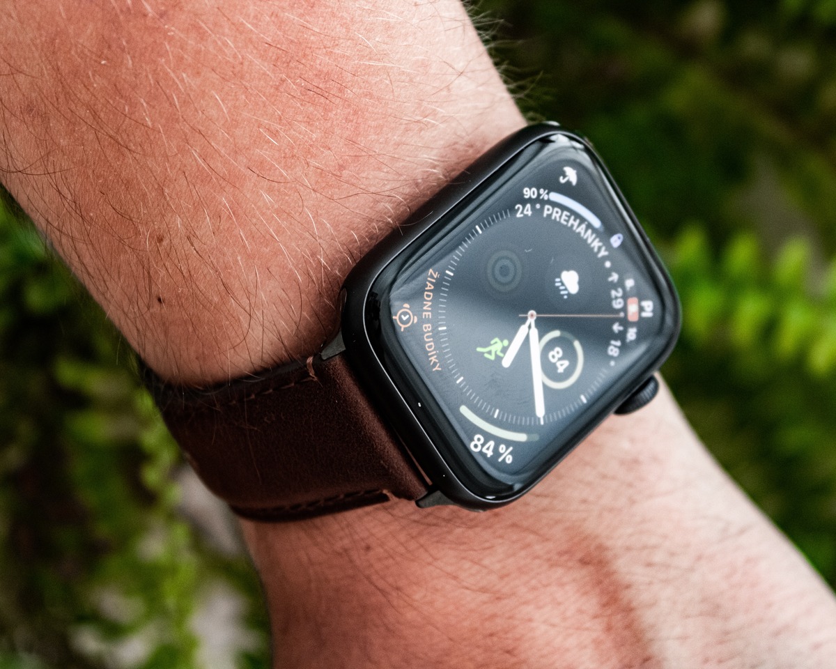 how-to-clean-the-most-popular-apple-watch-bands