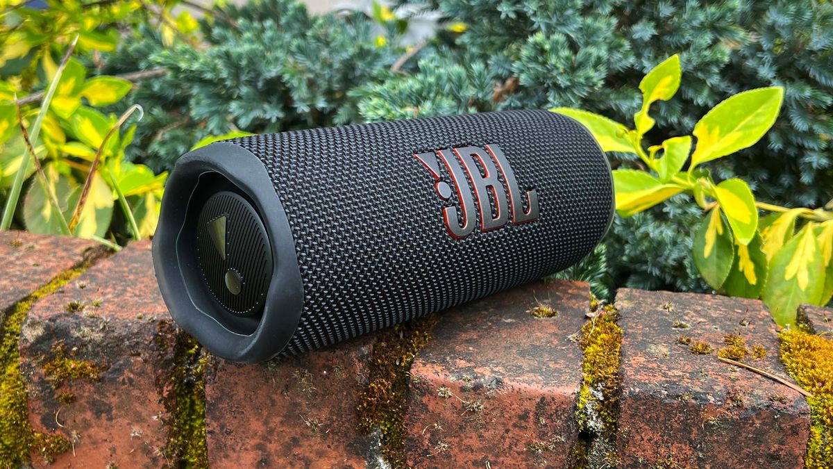 how-to-connect-jbl-bluetooth-speaker-to-phone