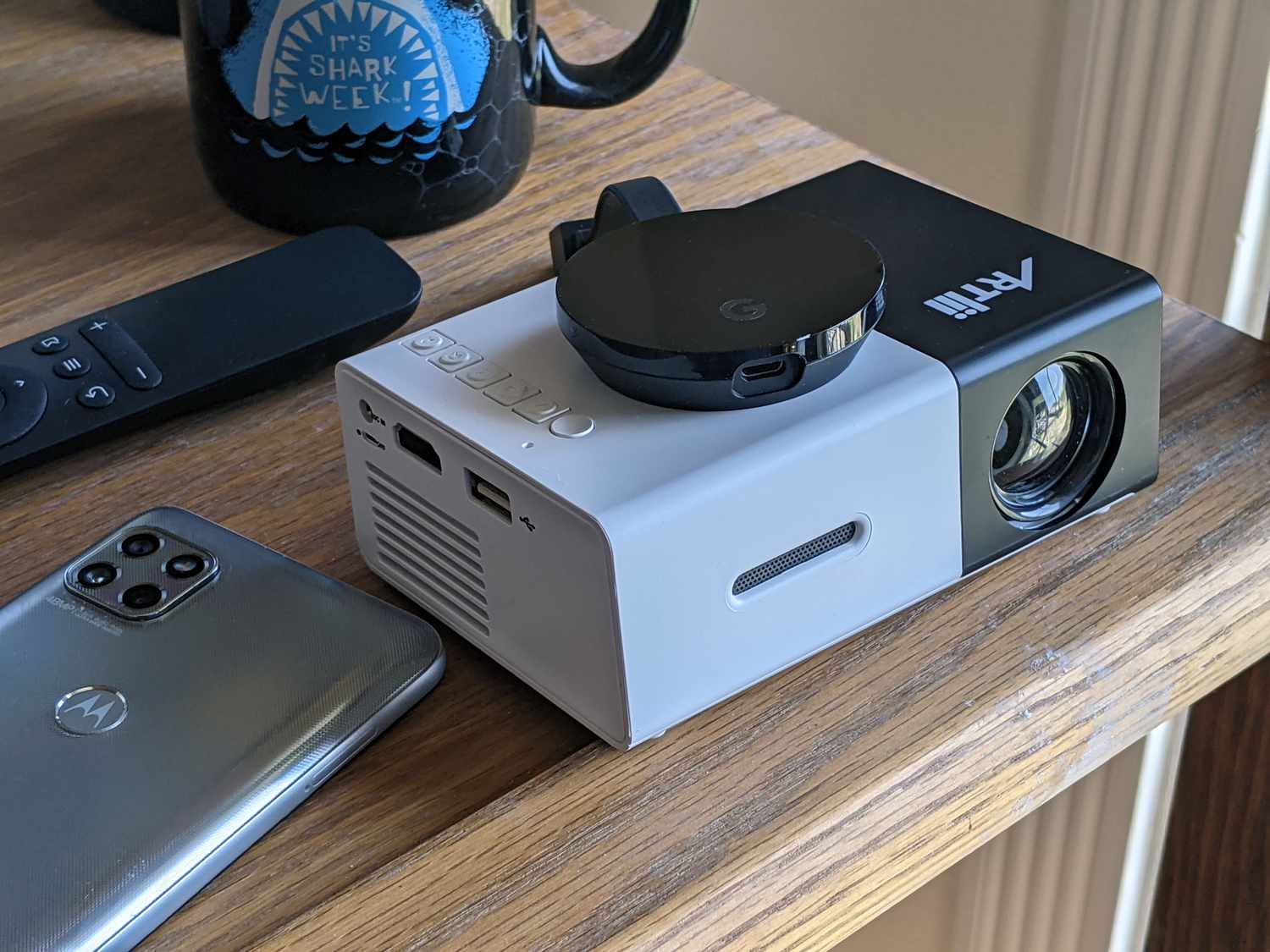 how-to-connect-my-phone-to-a-projector