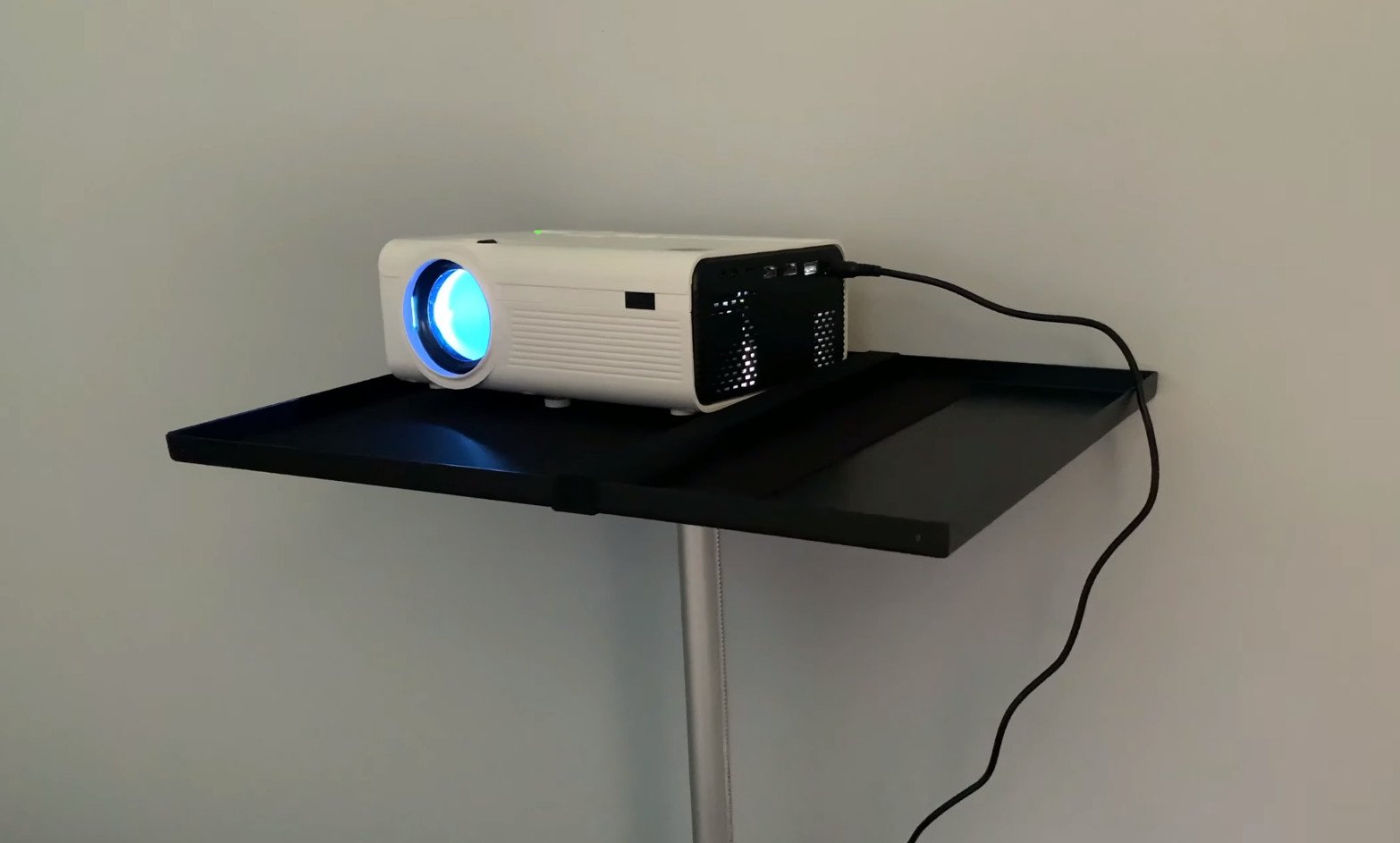 how-to-connect-my-phone-to-my-rca-projector