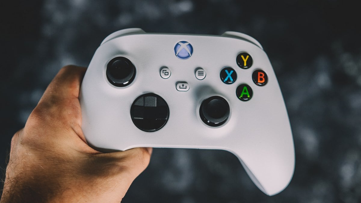 how-to-connect-xbox-series-s-controller-to-phone
