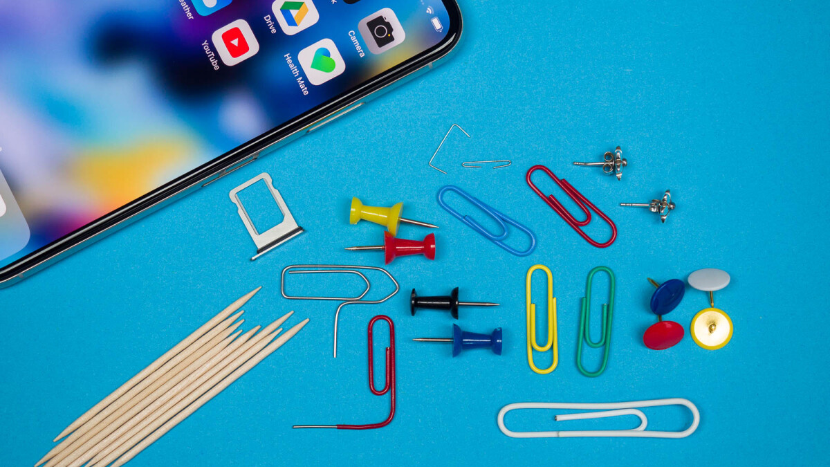 how-to-get-sim-card-out-of-iphone-without-tool