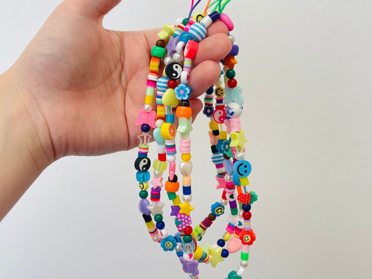 how-to-make-beaded-lanyards-for-id-badges