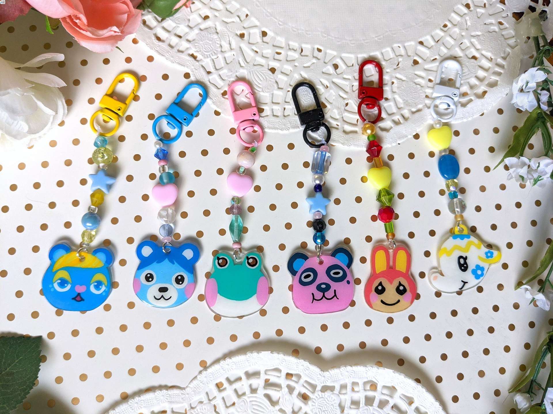 how-to-make-phone-charms-with-shrinky-dinks