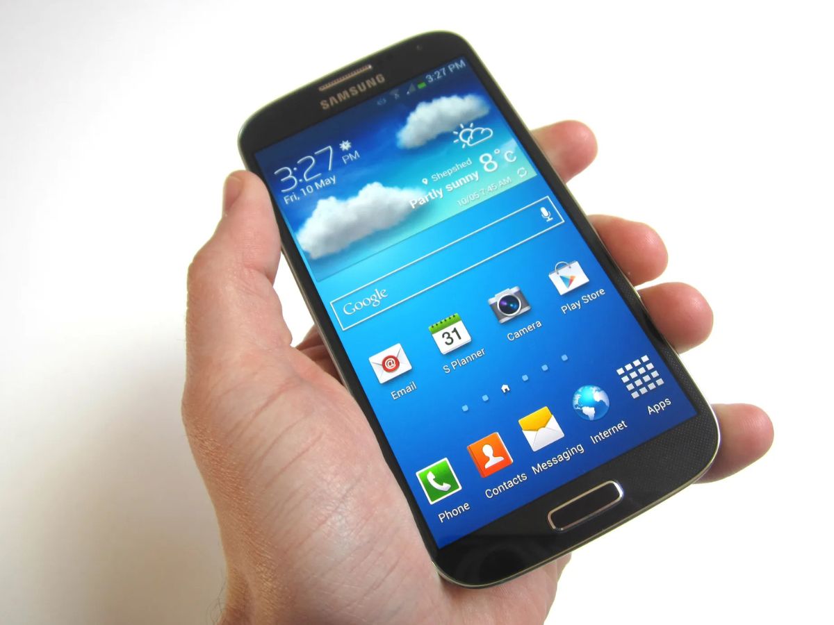 how-to-remove-a-sim-card-from-a-galaxy-s4