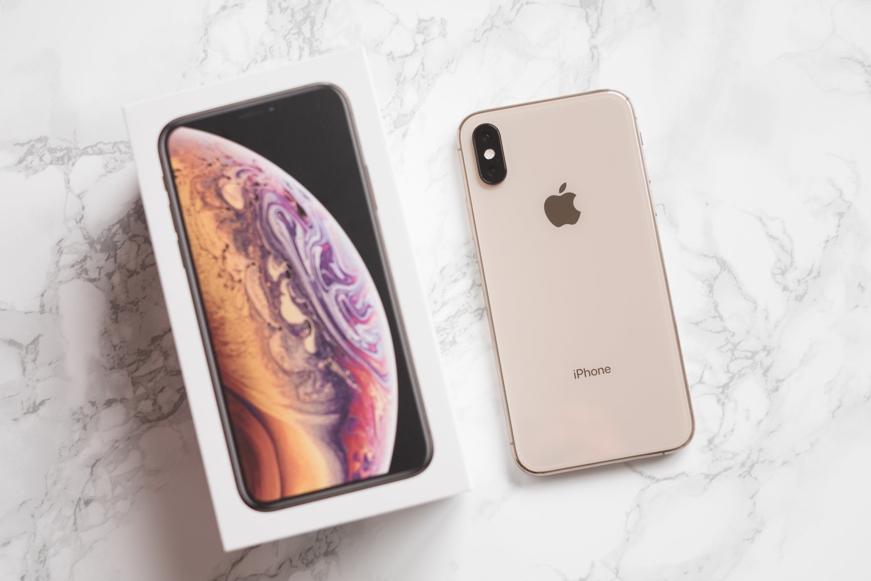 how-to-remove-sim-card-iphone-xs