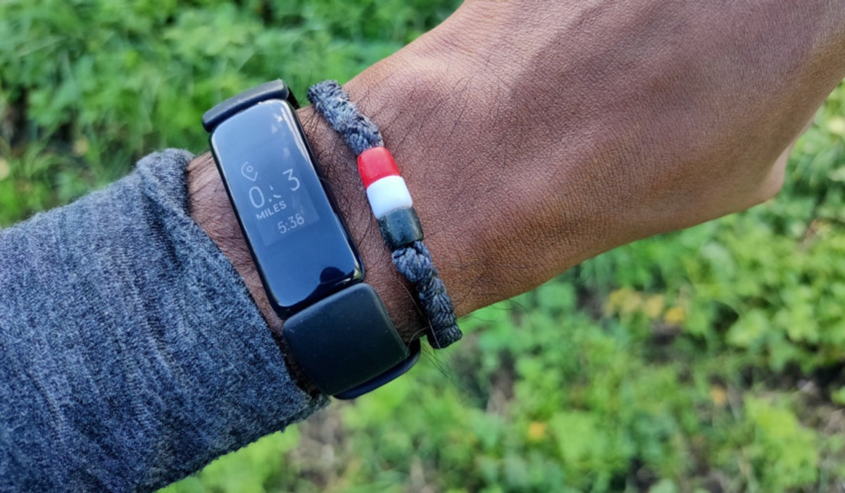 how-to-turn-on-water-lock-on-fitbit-inspire-2