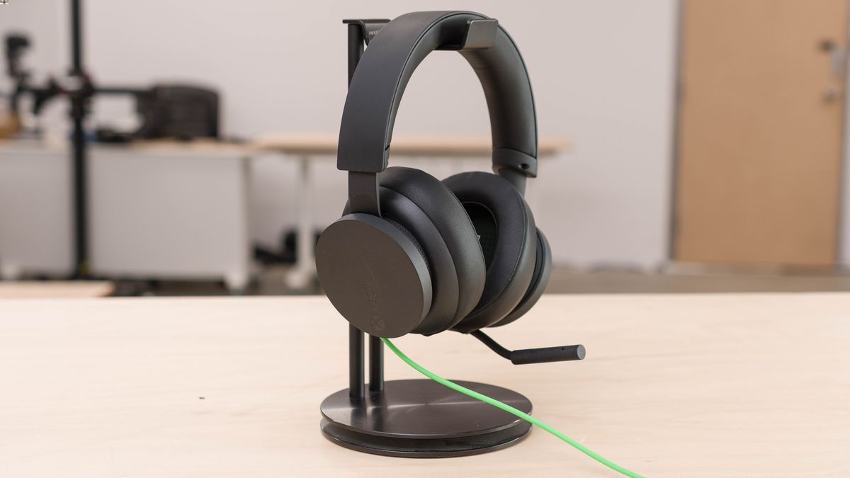 how-to-turn-up-volume-on-xbox-headset