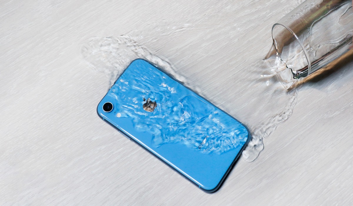 how-to-use-the-hidden-water-eject-shortcut-on-iphone-2023