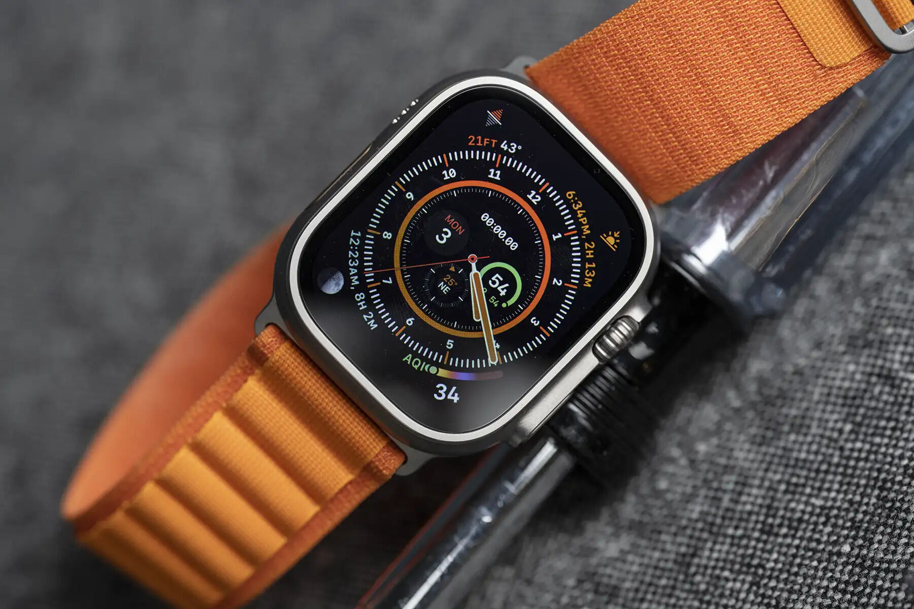 how-to-wear-the-apple-watch-ultra-and-not-look-like-a-tool