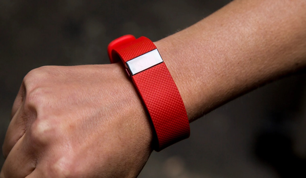 how-to-wear-your-fitbit-charge-hr