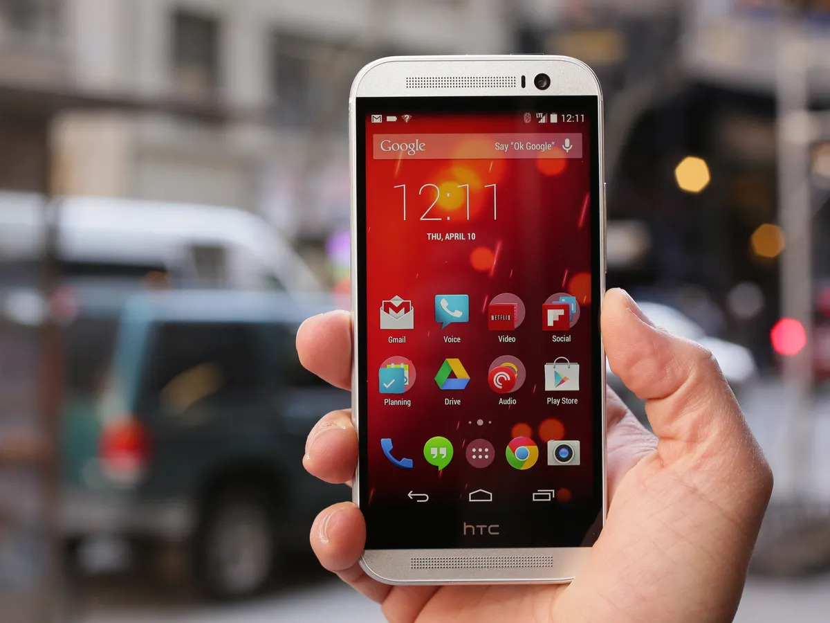 htc-one-m8-google-edition-out-blinkfeed-coming-to-android