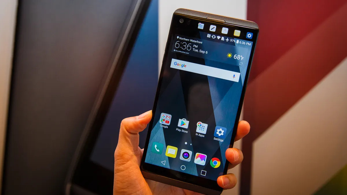lg-v20-hands-on-android-7-0-nougat-powered-smartphone