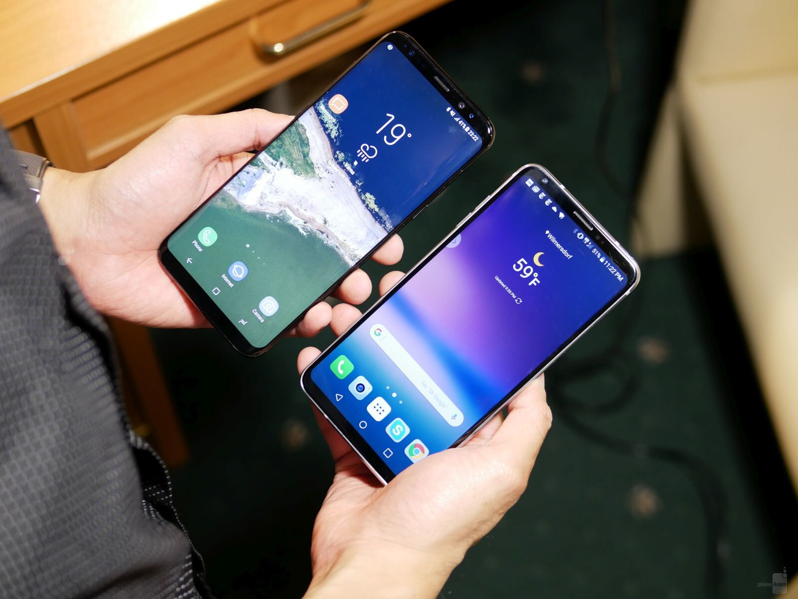 lg-v30-vs-galaxy-s8-plus-smartphone-specs-comparison