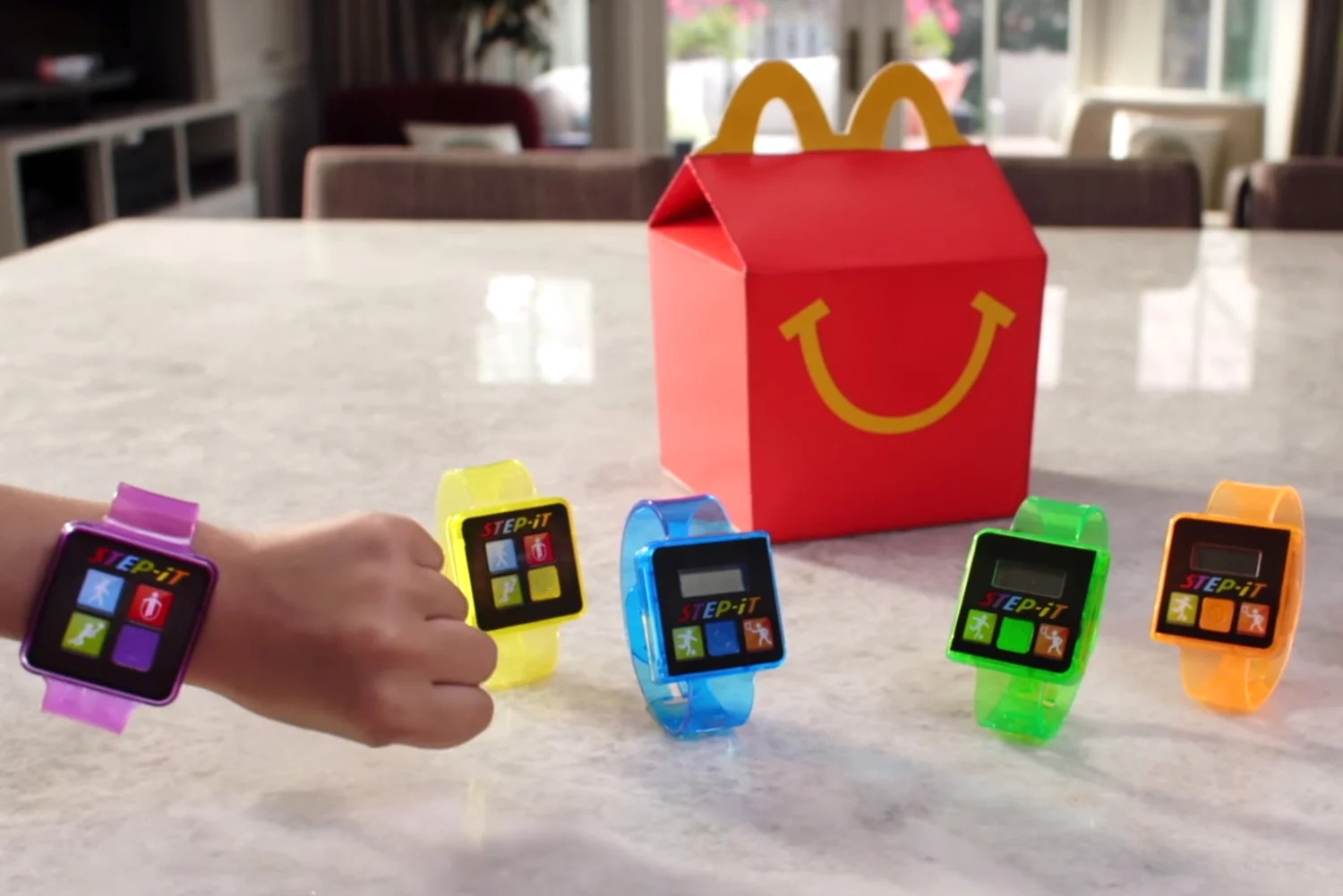 mcdonalds-includes-step-it-fitness-tracker-in-kids-meals