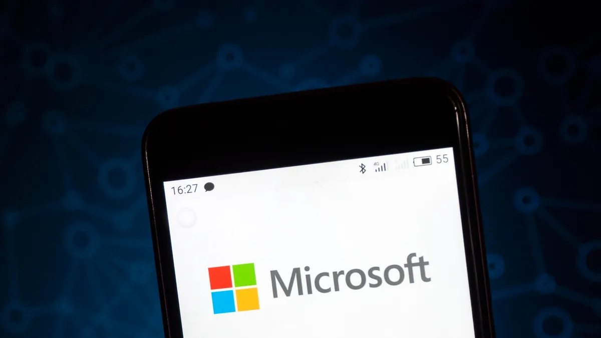 microsoft-to-end-windows-10-mobile-support-suggests-ios-or-android