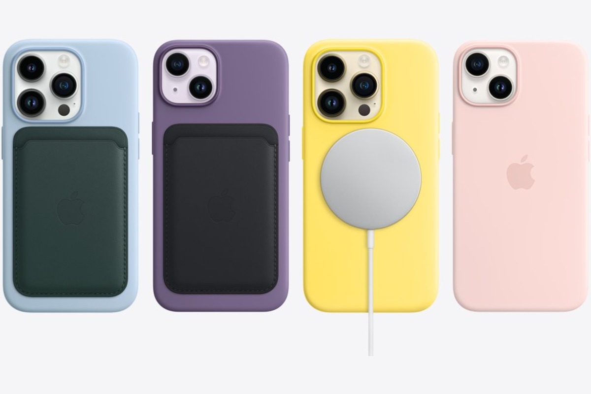 must-have-accessories-for-the-iphone-14-series
