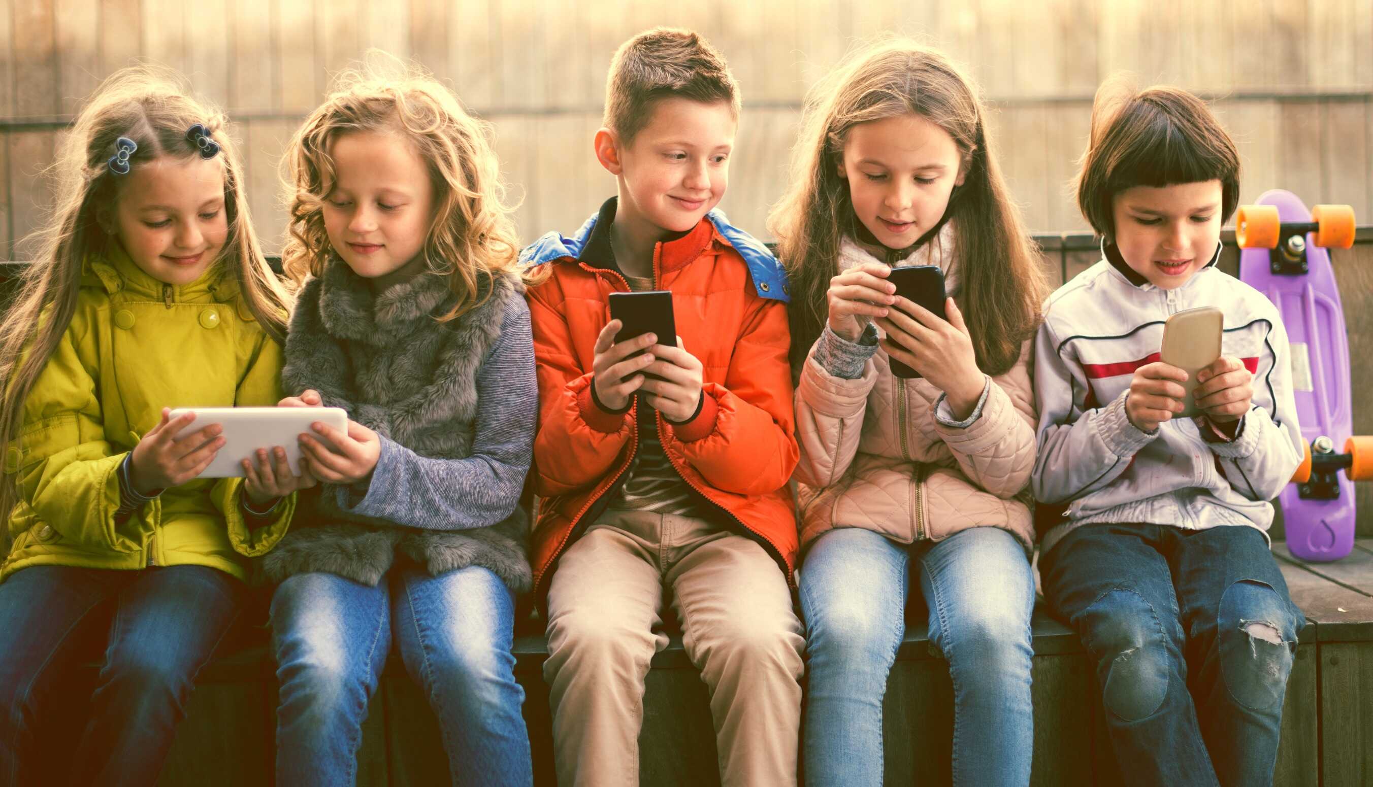 parents-unite-in-smartphone-ban-for-children