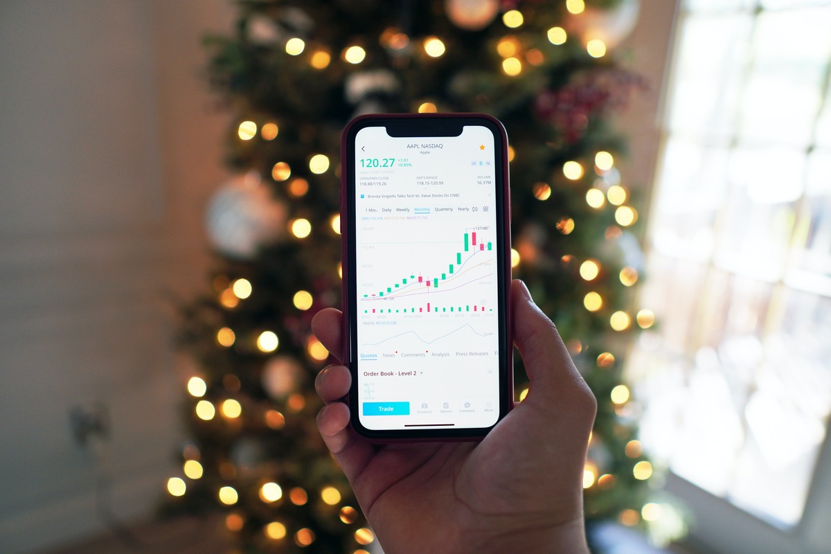 the-app-that-makes-investing-in-stocks-easy-for-everyone-even-kids