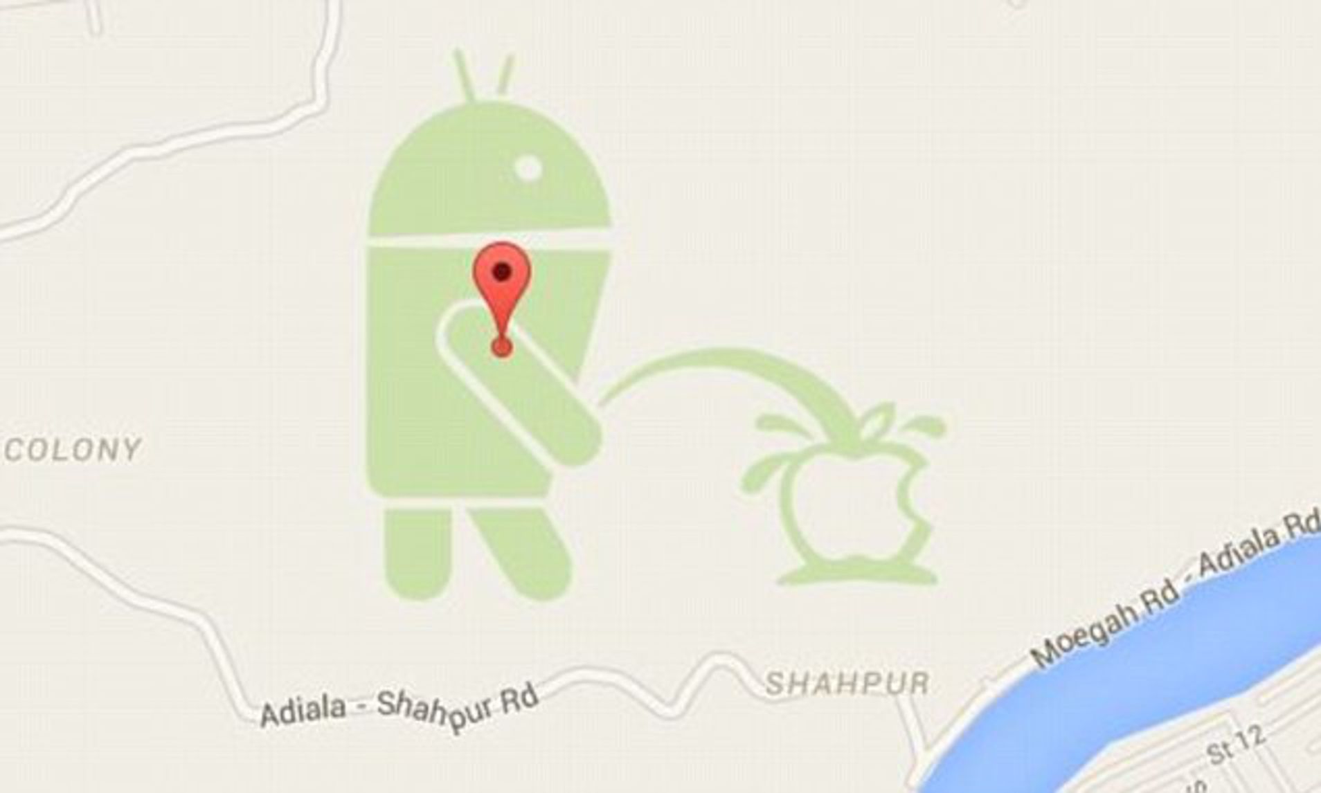 theres-a-2500-ft-android-peeing-on-an-apple-in-google-maps
