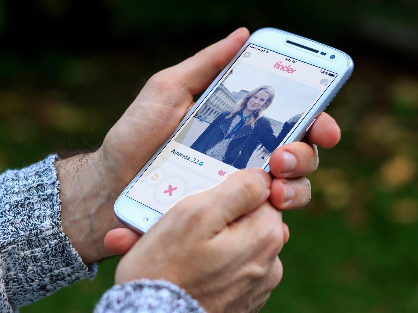 tinder-bypasses-google-play-store-with-new-payment-process