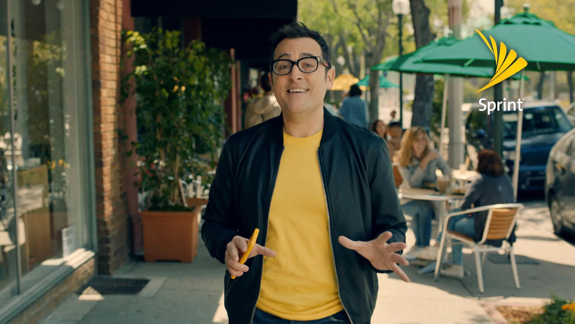 verizons-can-you-hear-me-now-guy-has-switched-to-sprint