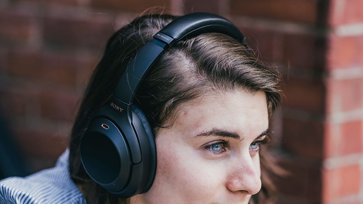 What Does A Noise Cancelling Headset Do | CellularNews