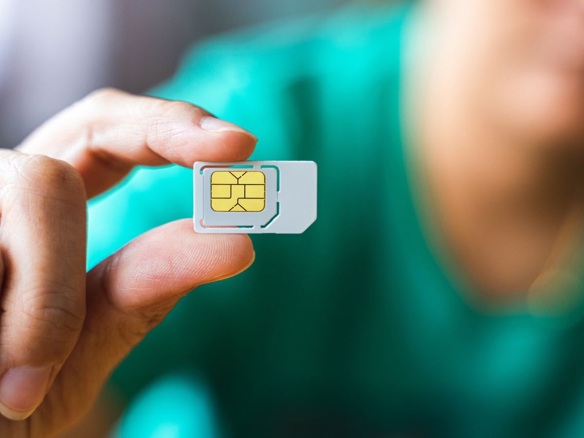 what-information-does-sim-card-hold