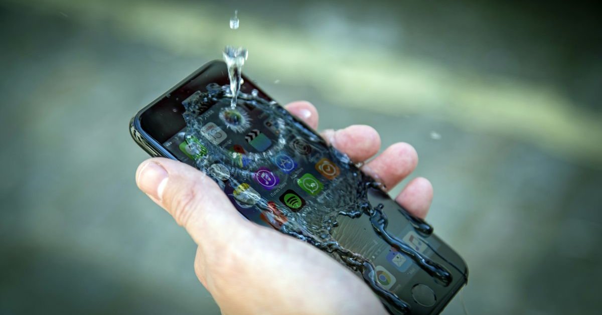 what-newest-model-phone-work-great-for-taking-professional-pictures-and-videos-and-is-waterproof