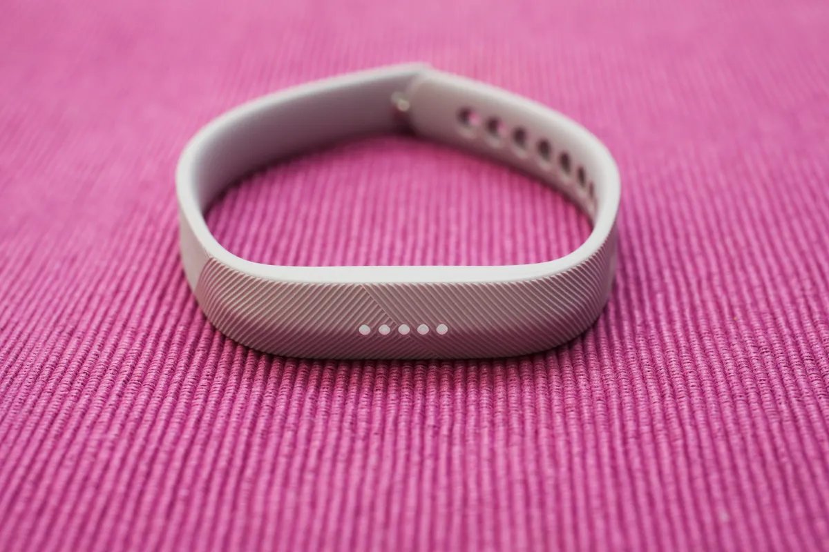when-is-fitbit-flex-2-coming-out