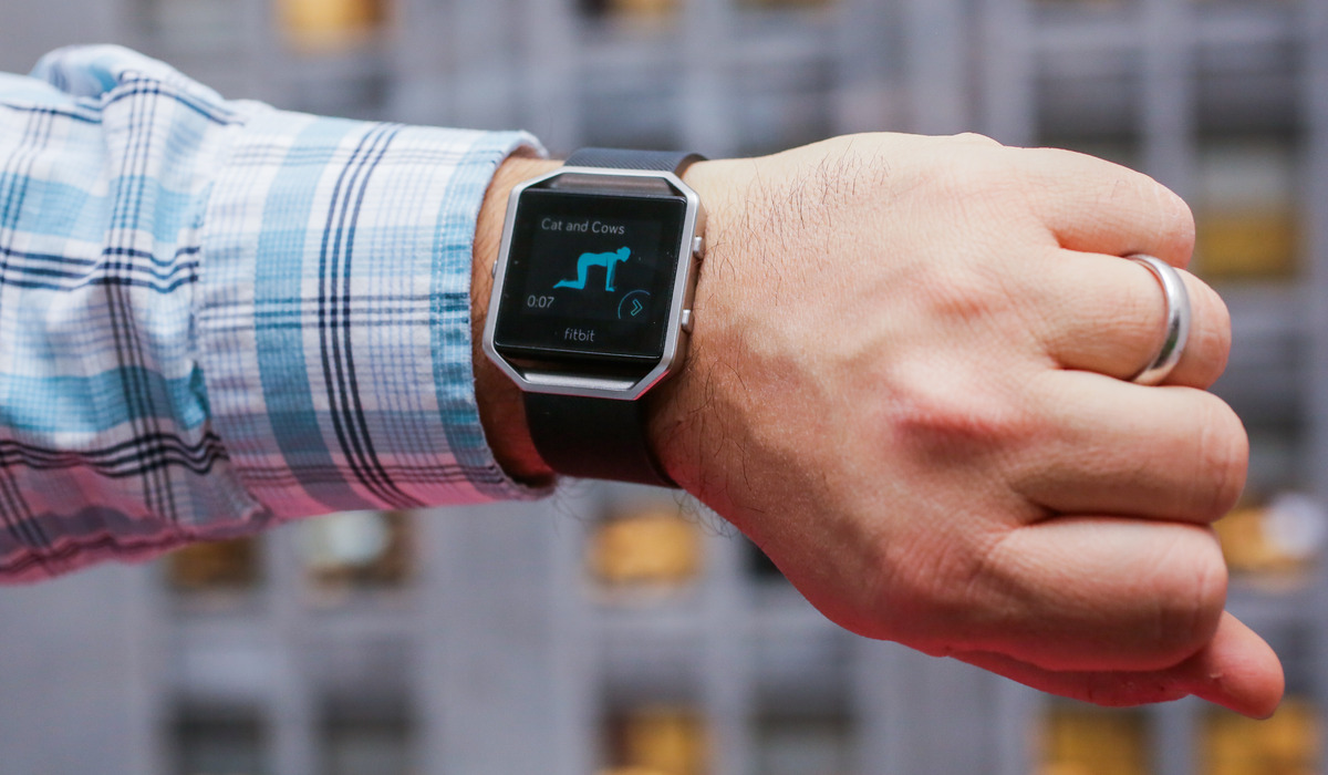 when-is-the-fitbit-blaze-coming-out