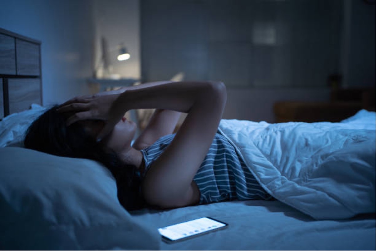 why-does-blue-light-affect-sleep