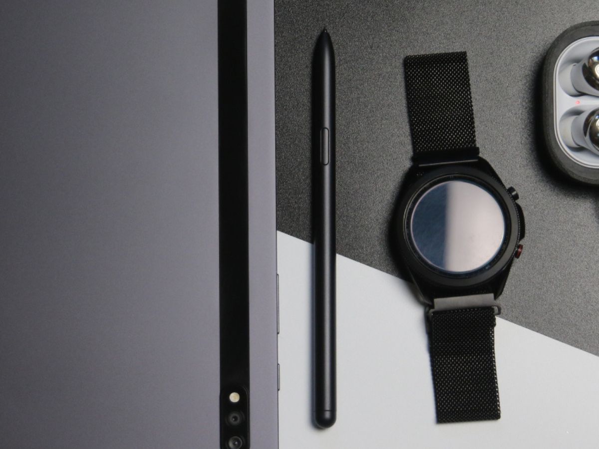 why-samsungs-galaxy-watch-needs-to-have-s-pen-support