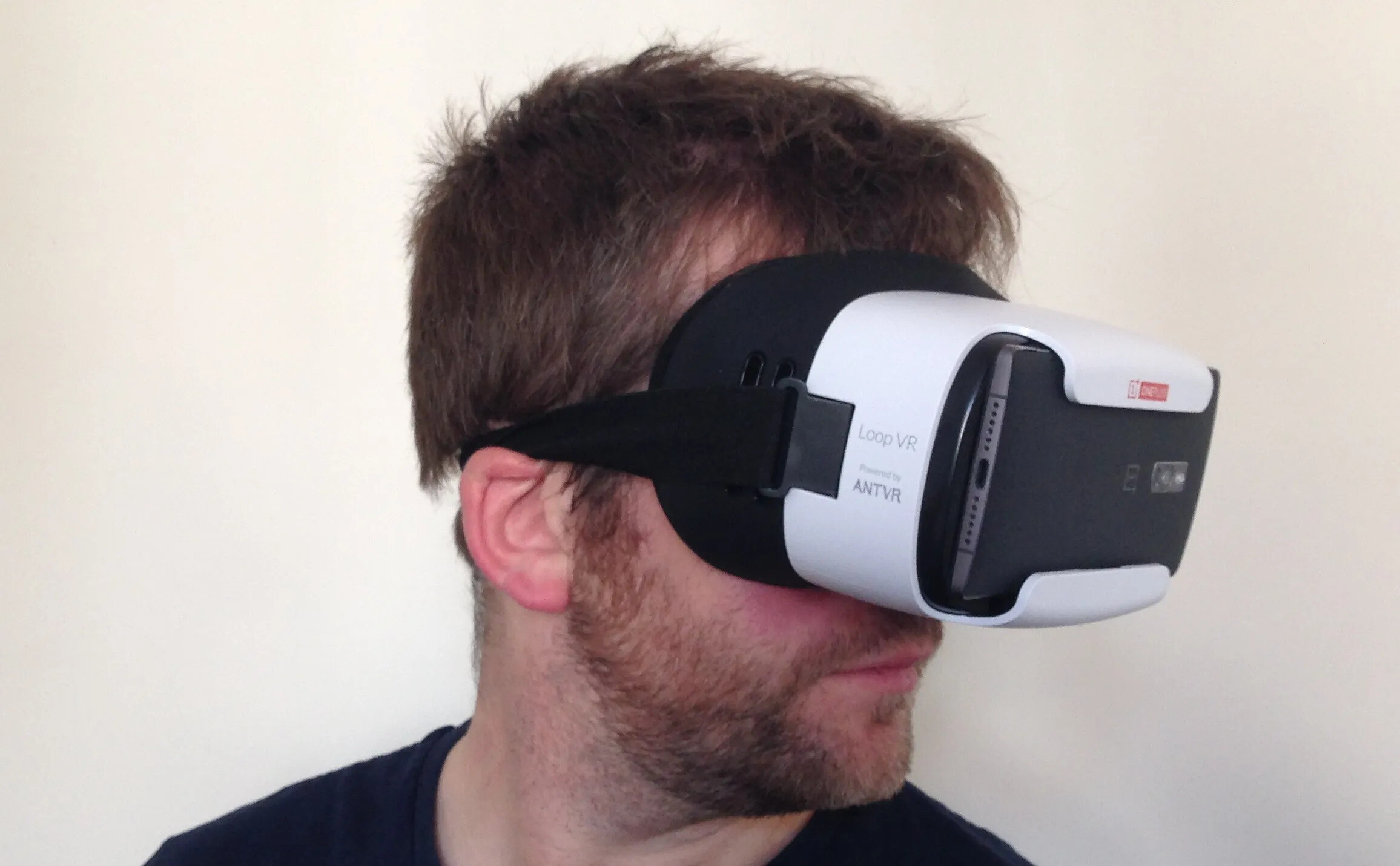 you-can-buy-the-oneplus-3-right-now-in-virtual-reality