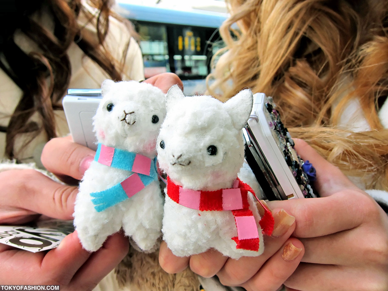 8 Best Plush Phone Charm For 2024