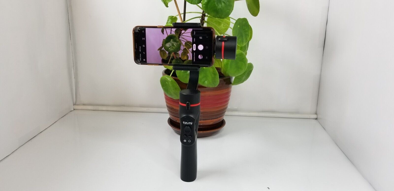 9 Amazing Tzumi SteadyGo Smartphone Stabilizing 3-Axis Gimbals For 2024