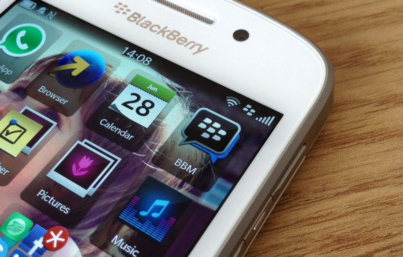 blackberry-pauses-launch-of-bbm-for-android-and-ios