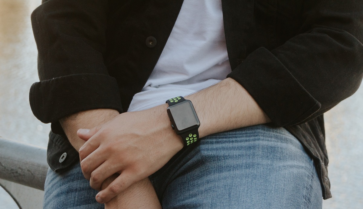 how-tight-should-i-wear-my-smartwatch