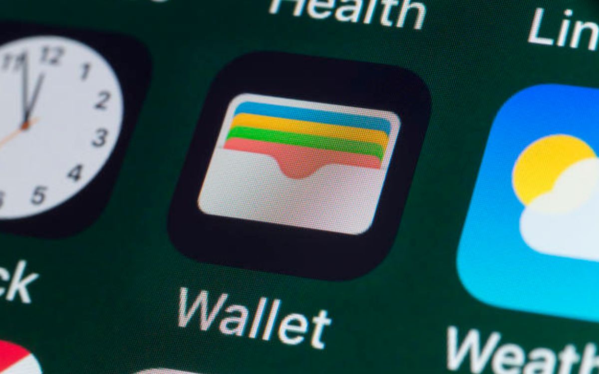how-to-add-a-gift-card-to-the-wallet-app-on-iphone