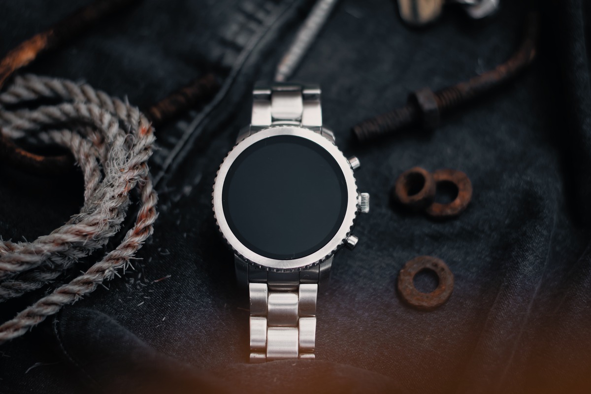how-to-charge-a-fossil-smartwatch-without-its-charger