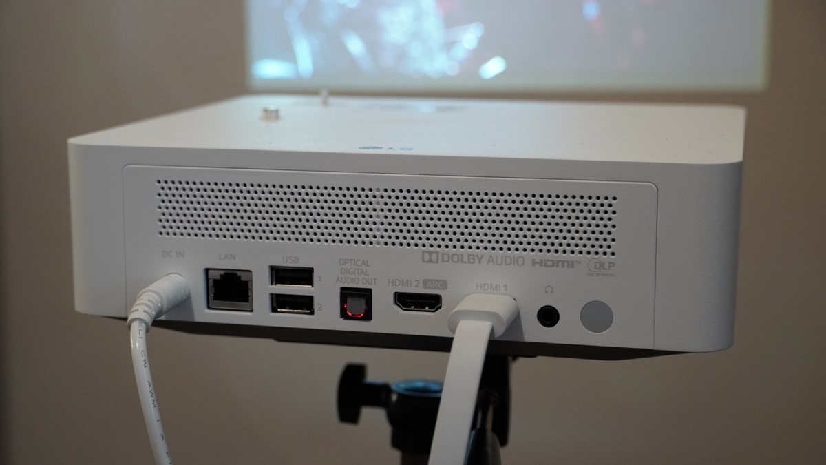 how-to-connect-an-lg-projector-to-an-iphone