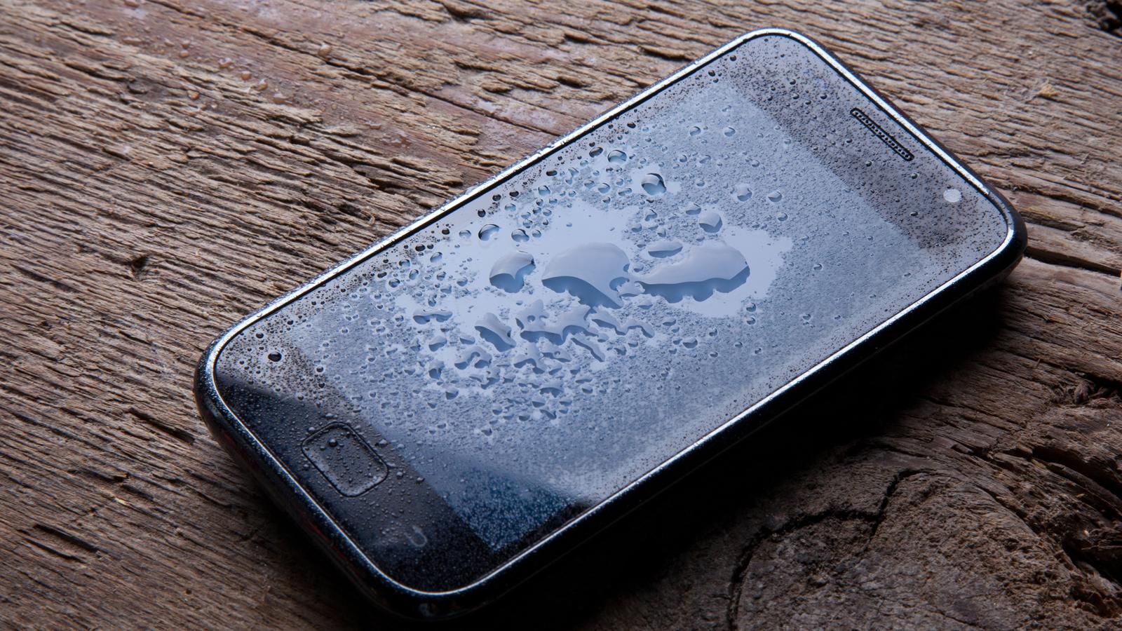 how-to-fix-a-wet-cell-phone-or-smartphone