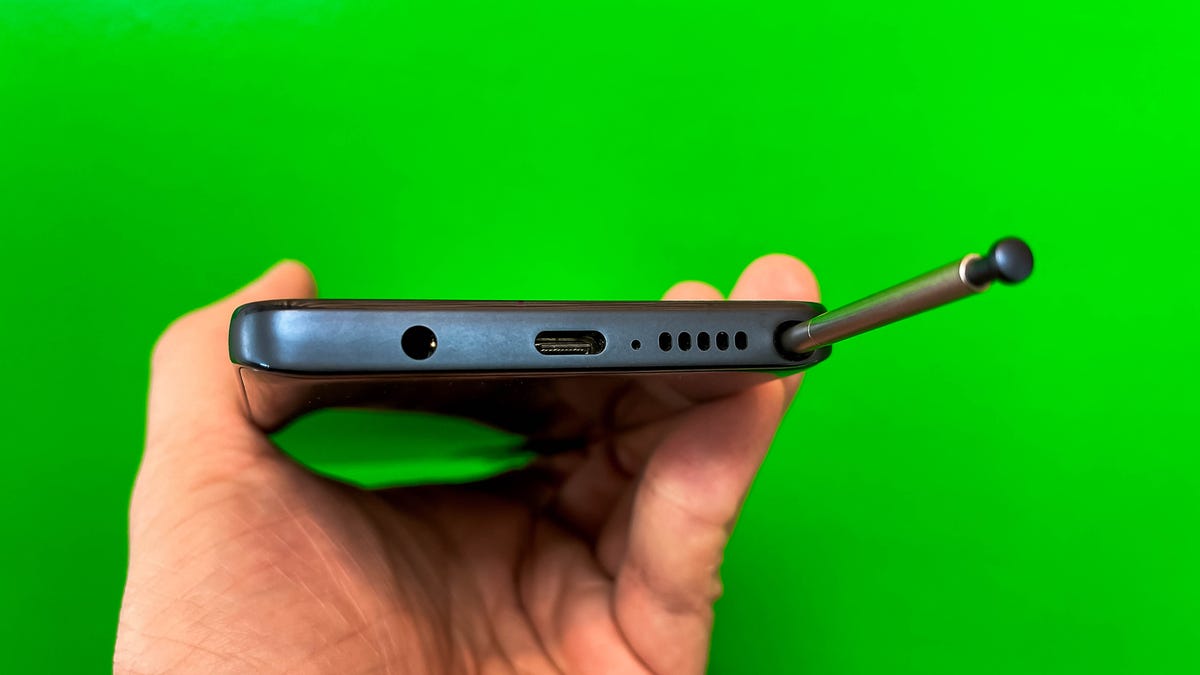 how-to-open-the-moto-g-stylus