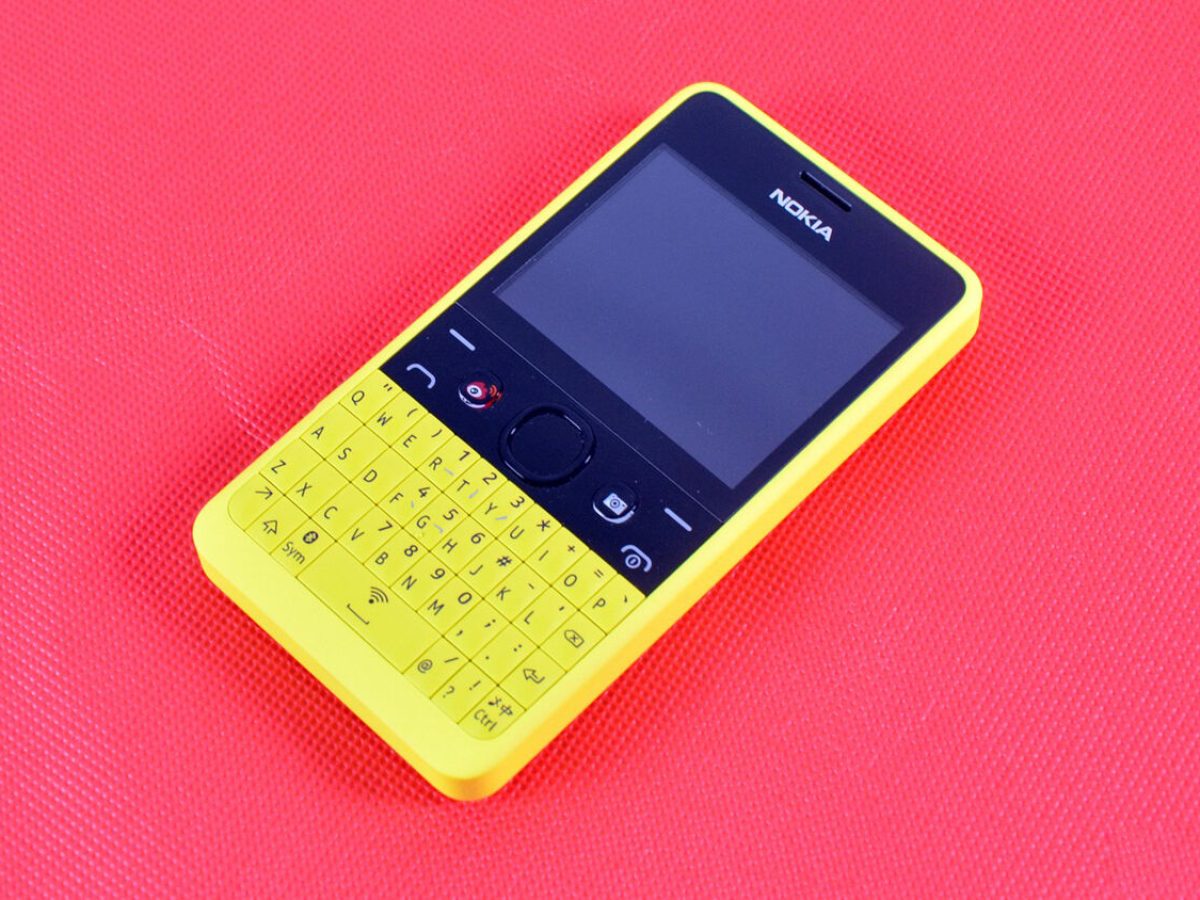 Nokia launches Asha 210 WhatsApp phone