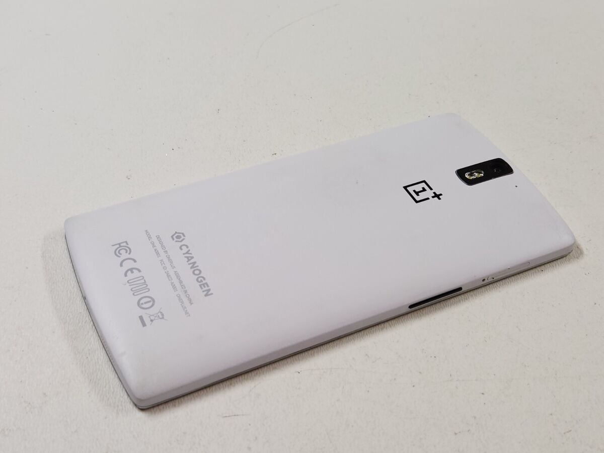 oneplus-one-its-300-but-more-powerful-than-a-galaxy-s5