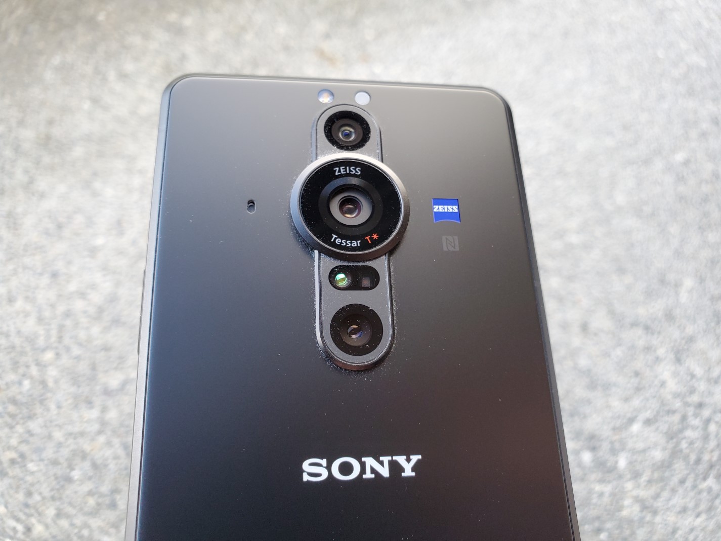 sonys-most-powerful-camera-phone-is-800-off-at-best-buy